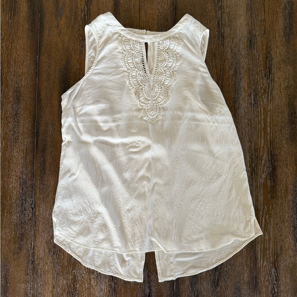 Daniel Rainn Women’s Creamy White Embroidered Sleeveless Blouse Size M - Picture 1 of 8